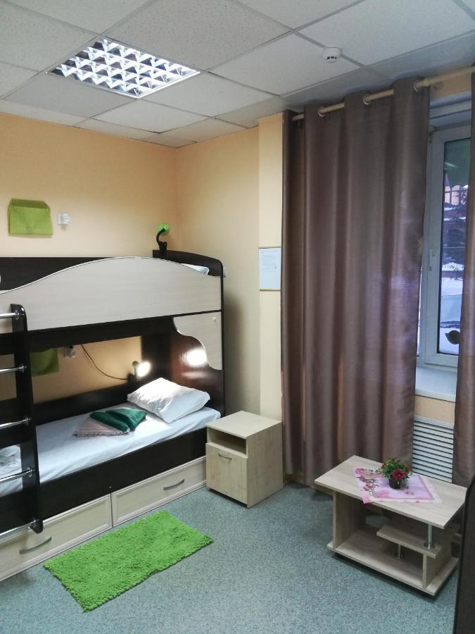 Dachny Hostel На Метро "Заельцовская" Novosibirsk Buitenkant foto