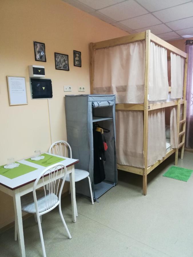 Dachny Hostel На Метро "Заельцовская" Novosibirsk Buitenkant foto